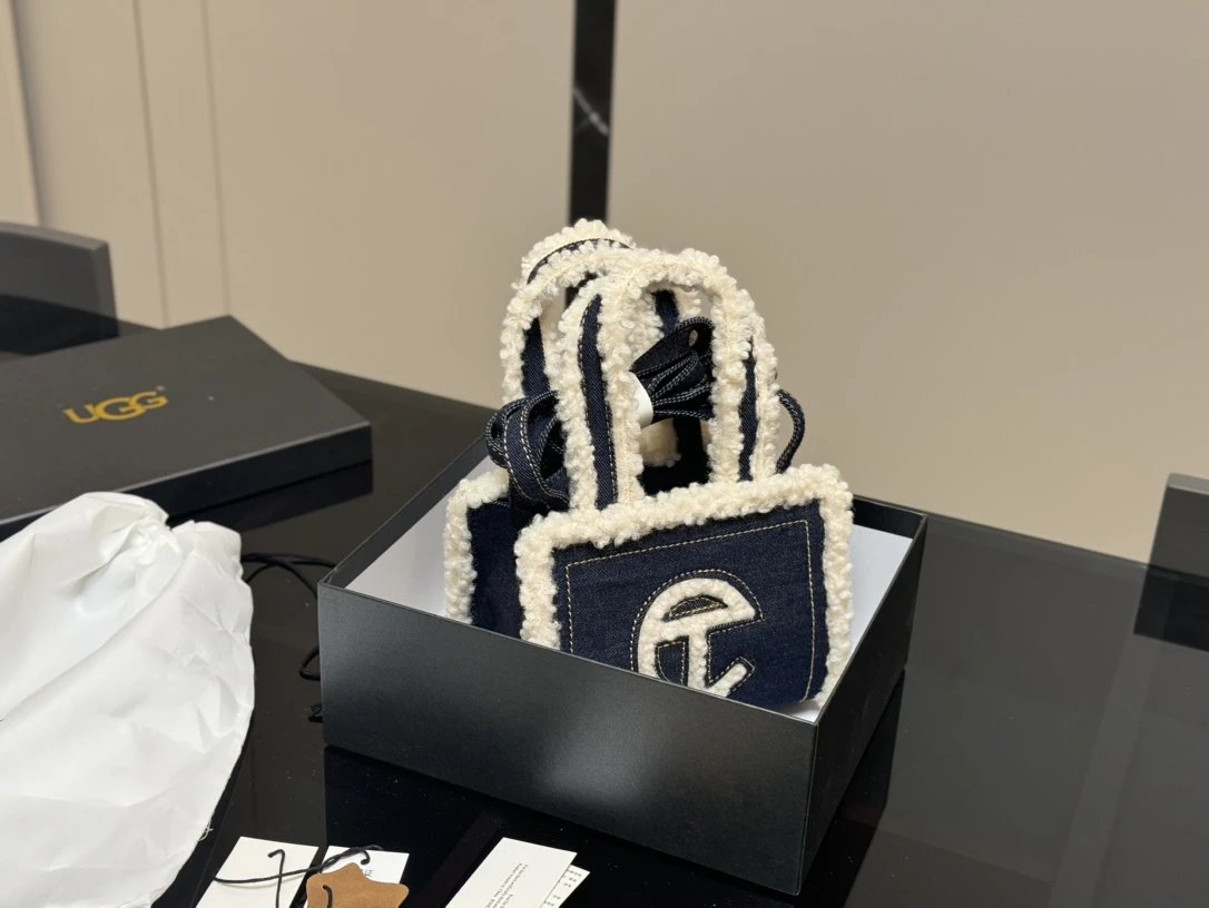 UGG Handbags 13.17
